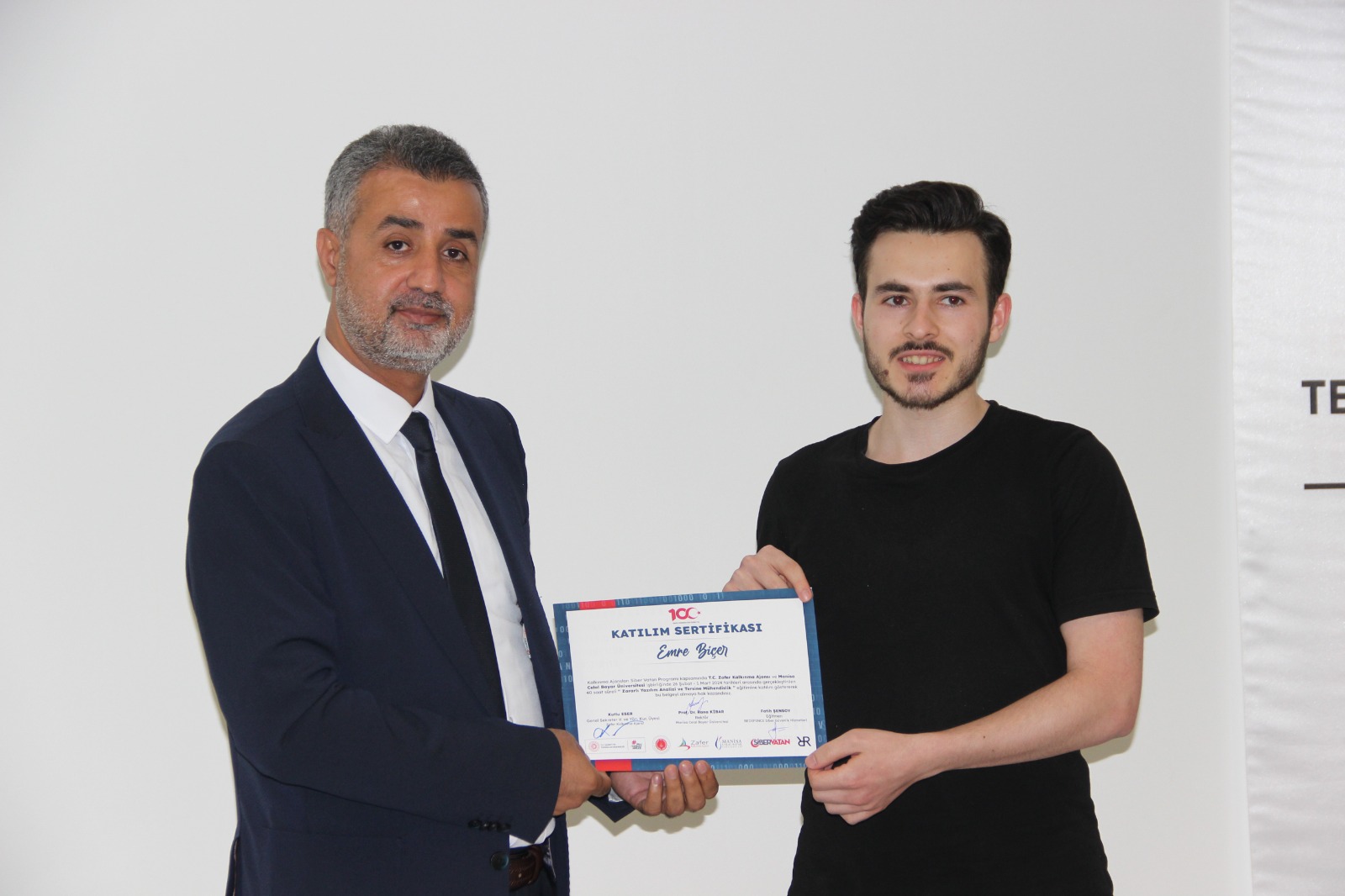 Manisa’da Siber Vatan Sertifika Töreni ve Teknokent – Öğrenci Buluşması Düzenlendi - 7