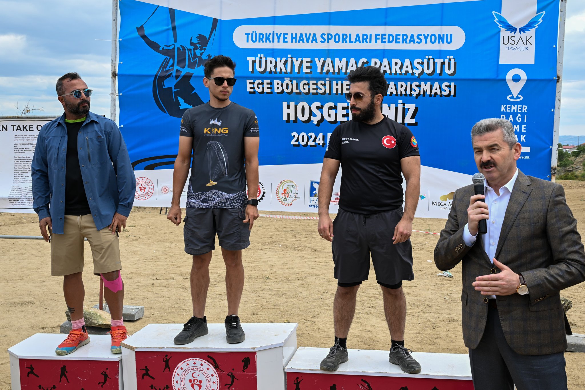 Türkiye Yamaç Paraşütü Ege Bölgesi Hedef Yarışması Uşak’ta Düzenlendi - 7
