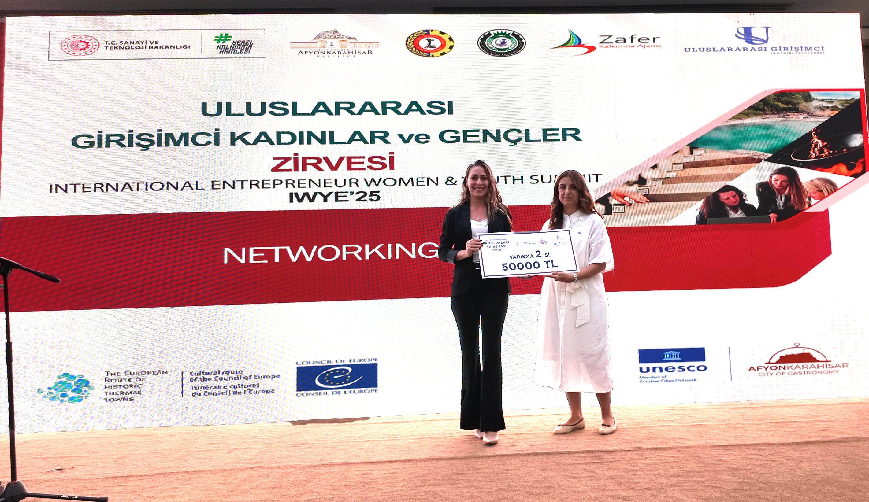 Uluslararası Girişimci Kadınlar ve Gençler Zirvesi (IWYE’25) Afyonkarahisar’da Büyük İlgi Gördü - 4